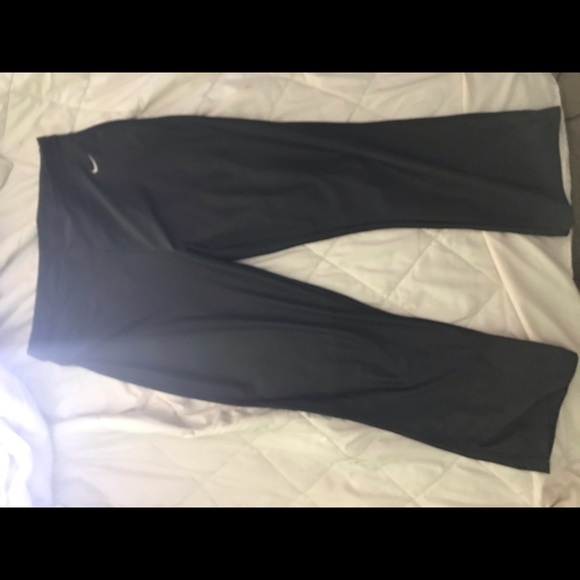 Nike Dri Fit Training Leggings - Picture 2 of 5